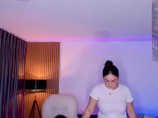 emmy-walker's Live Sex Cam Show