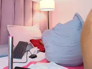 hallybans's Live Sex Cam Show