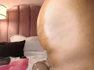 hallybans's Live Sex Cam Show