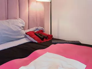 hallybans's Live Sex Cam Show