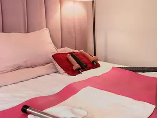hallybans's Live Sex Cam Show