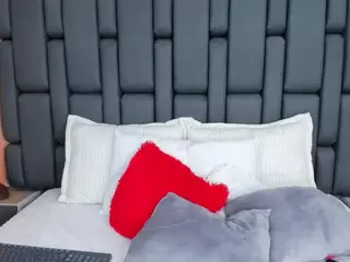 lisa-mendez's Live Sex Cam Show