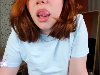 pretty-alison's Live Sex Cam Show