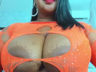 ebonybreastvh's Live Sex Cam Show