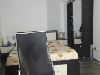 dedesibel1's Live Sex Cam Show