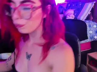 cynthiaa's Live Sex Cam Show