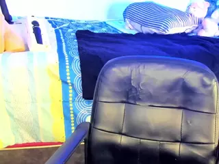 cynthiaa's Live Sex Cam Show