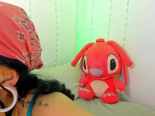 Rainnbow_'s Live Sex Cam Show