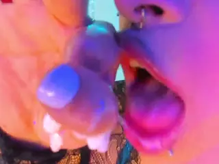 Rainnbow_'s Live Sex Cam Show