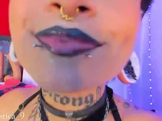 Rainnbow_'s Live Sex Cam Show