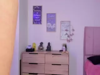 Blue-Hazel's Live Sex Cam Show