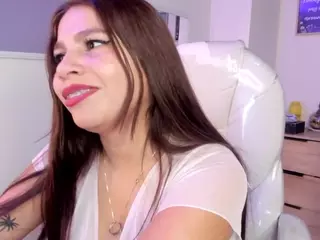 Blue-Hazel's Live Sex Cam Show