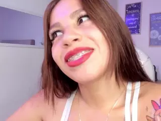 Blue-Hazel's Live Sex Cam Show