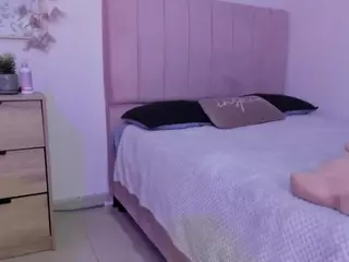Blue-Hazel's Live Sex Cam Show