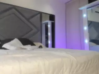 niiaa1's Live Sex Cam Show