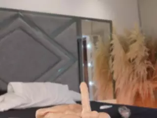 niiaa1's Live Sex Cam Show
