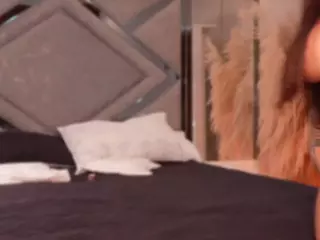 niiaa1's Live Sex Cam Show