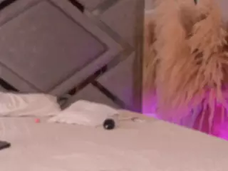 niiaa1's Live Sex Cam Show