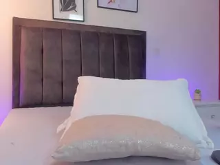 isabella-bunny's Live Sex Cam Show