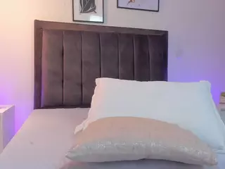 isabella-bunny's Live Sex Cam Show