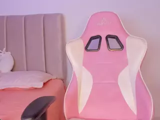 isabella-bunny's Live Sex Cam Show