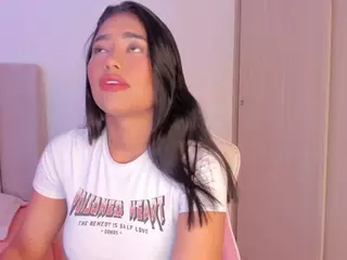 isabella-bunny's Live Sex Cam Show