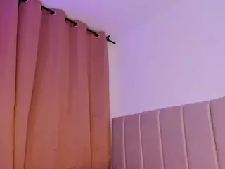 isabella-bunny's Live Sex Cam Show