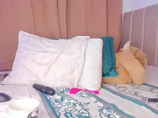 isabella-bunny's Live Sex Cam Show