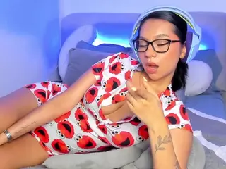 Leah Marsh's Live Sex Cam Show