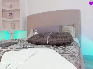 Maddy's Live Sex Cam Show