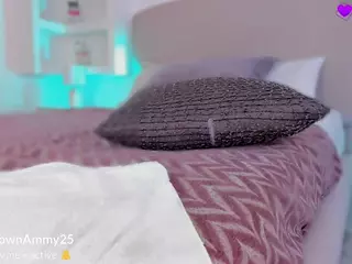 Maddy's Live Sex Cam Show
