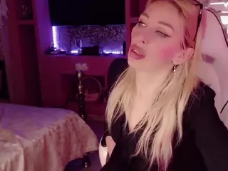 annie1ann's Live Sex Cam Show