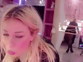 annie1ann's Live Sex Cam Show