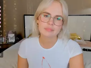 bellatip's Live Sex Cam Show