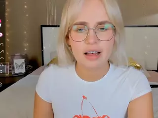 bellatip's Live Sex Cam Show