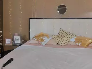bellatip's Live Sex Cam Show