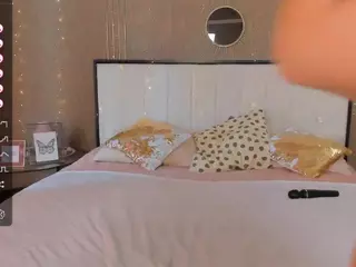 bellatip's Live Sex Cam Show