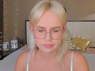 bellatip's Live Sex Cam Show