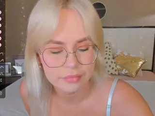 bellatip's Live Sex Cam Show