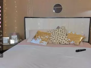 bellatip's Live Sex Cam Show