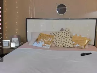 bellatip's Live Sex Cam Show