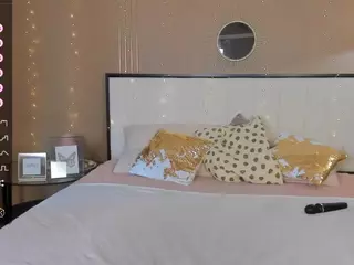 bellatip's Live Sex Cam Show