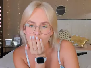 bellatip's Live Sex Cam Show