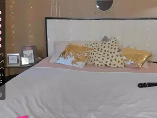 bellatip's Live Sex Cam Show