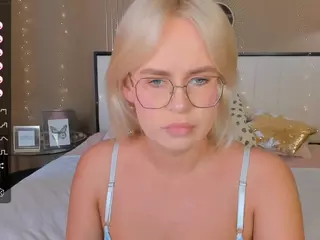 bellatip's Live Sex Cam Show