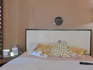 bellatip's Live Sex Cam Show