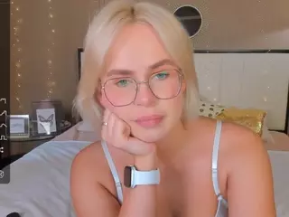 bellatip's Live Sex Cam Show