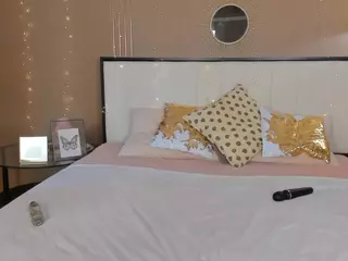 bellatip's Live Sex Cam Show