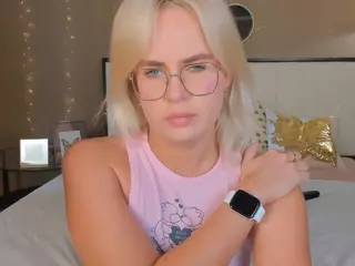 bellatip's Live Sex Cam Show