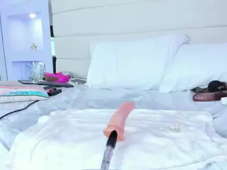 elizabeth-bree's Live Sex Cam Show